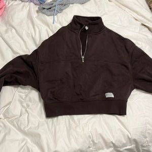 Brown sweatshirt, high neck super cute